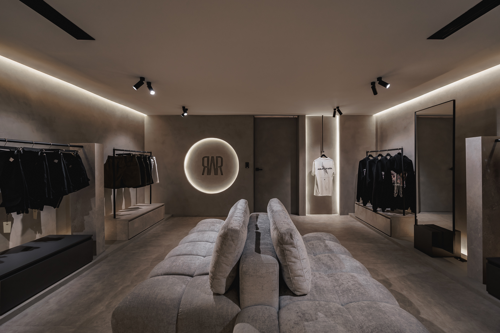 Renascent El Tesoro — remodelación de alta gama por RENOVA en Medellín